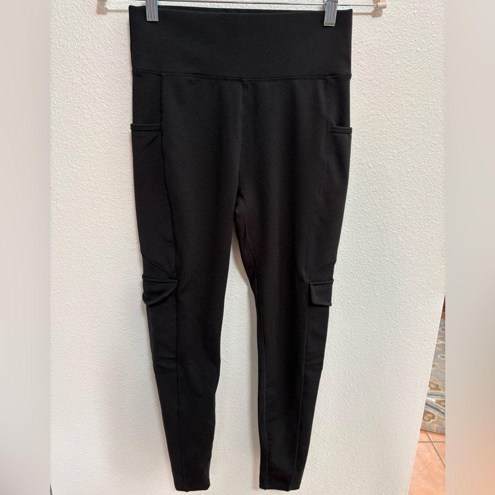 POP Fit Black Women's Cargo Leggings with Pockets